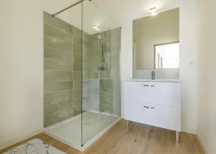 Le Sicre - T3 Confort, Centre Castelsarrasin, Parking شقة كاسلسارازين